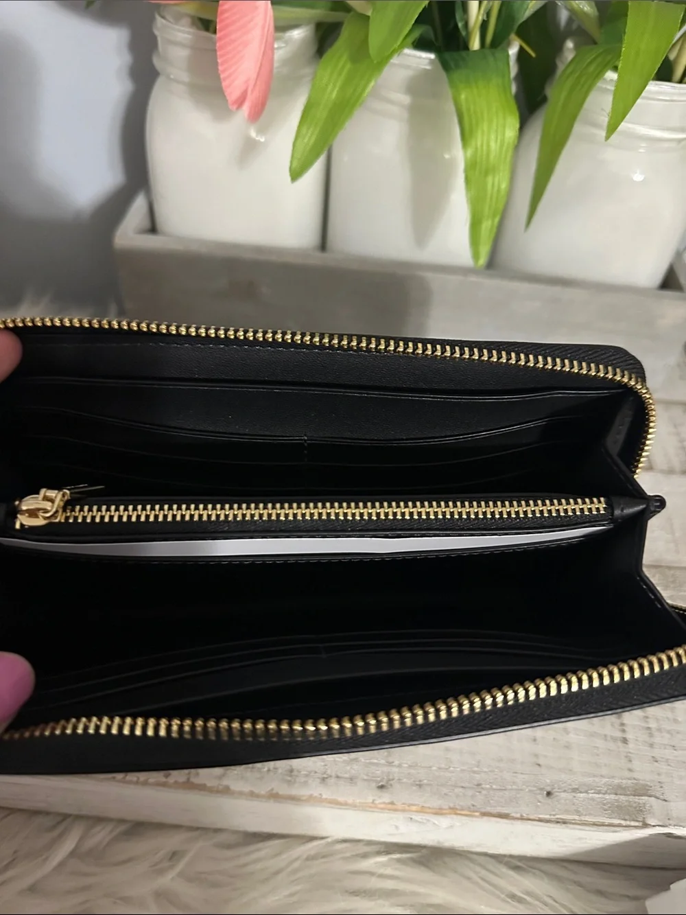 Nwt Kate spade embossed smooth kickoff soccer ball continental wallet